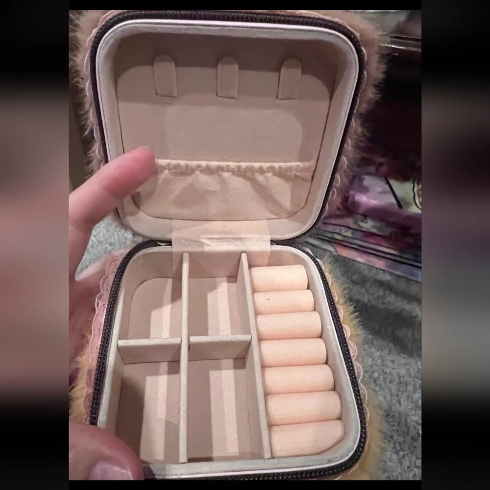 Baby Three Jewelry Box
